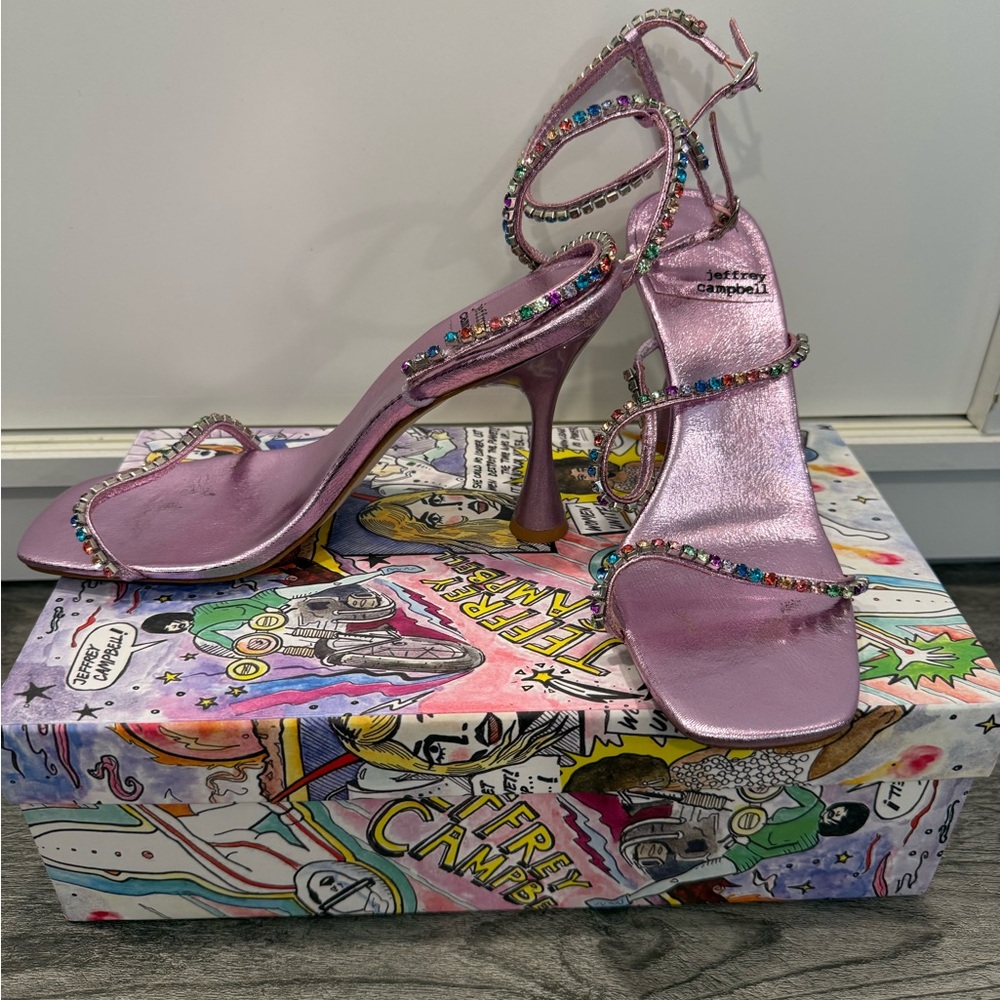 Women's Strappy Sandals in Metallic Lilac